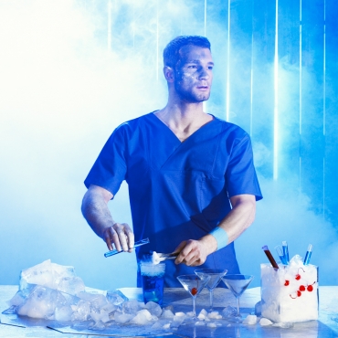 DON´T PLAY WITH FOOD - BLUE # 2 © Hans Keller