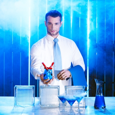 DON´T PLAY WITH FOOD - BLUE # 3 © Hans Keller