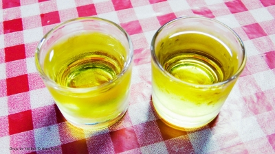 Cantina № 52 | Orujo de hierbas (Kräuter Tresterschnaps) © Hans Keller